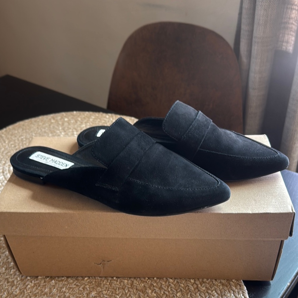 Steve Madden Black Slip-On Loafers